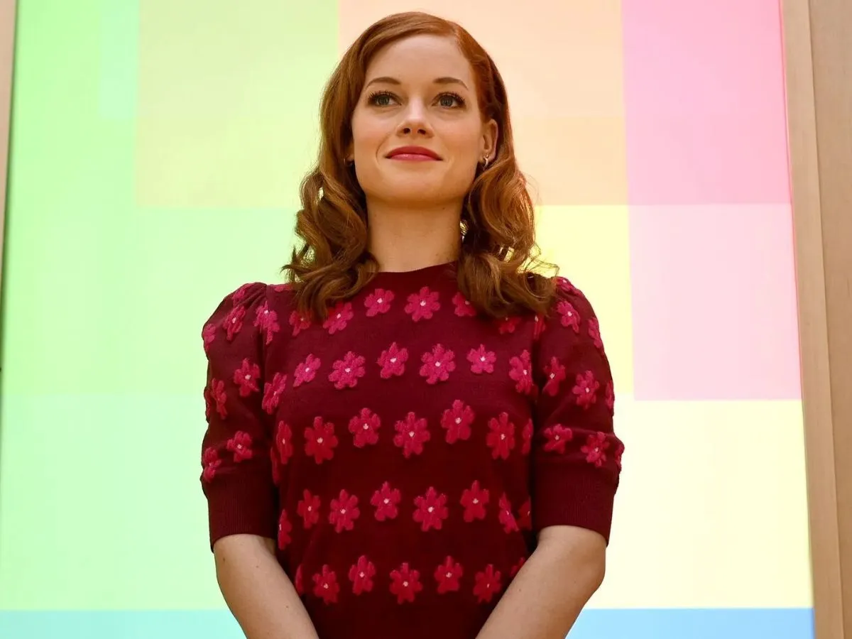 Jane Levy na série Zoey e a Sua Fantástica Playlist