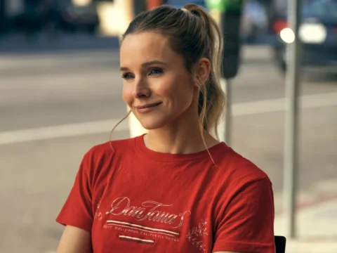 Kristen Bell em cena da 2ª temporada de Ninguém Quer Kristen Bell em cena da 2ª temporada de Ninguém Quer