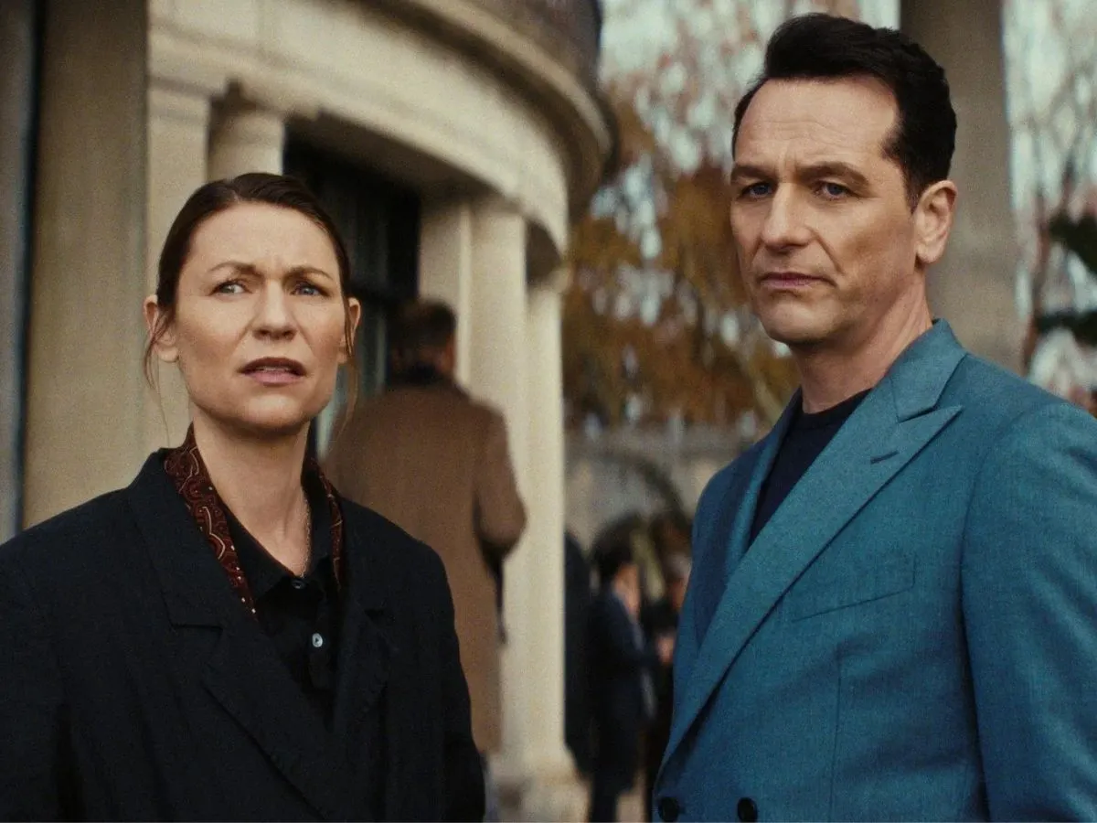 Claire Danes com Matthew Rhys em O Monstro em Mim