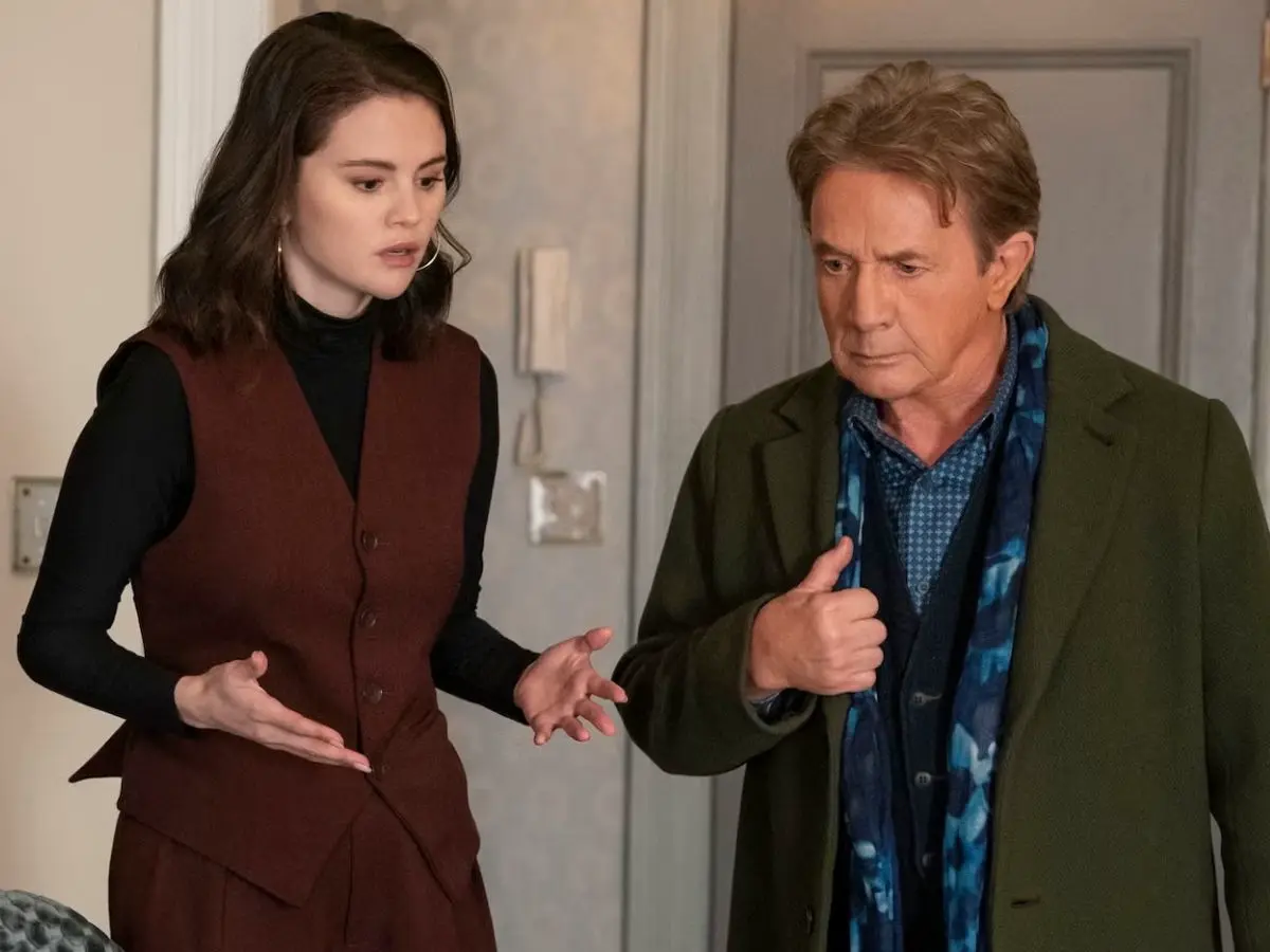 Selena Gomez com Martin Short em Only Murders in the Building