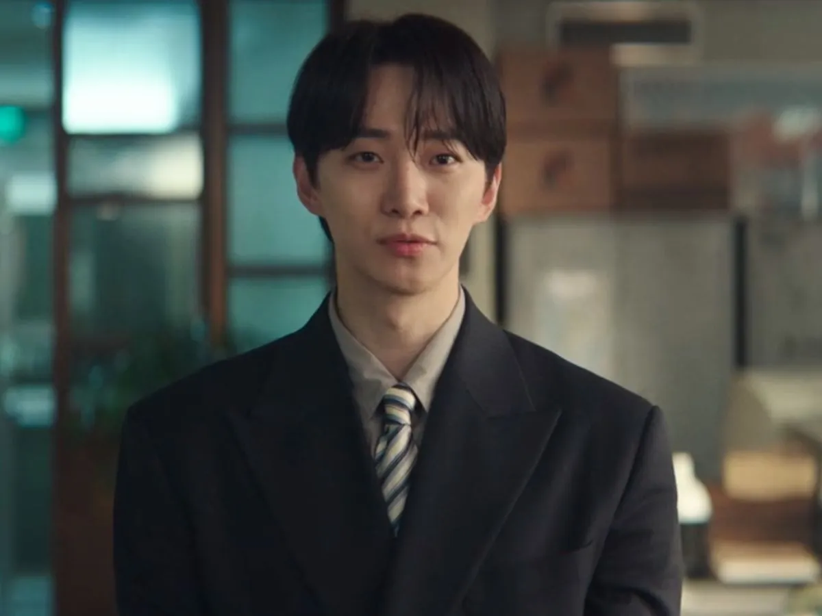 Lee Jun-ho em cena de Typhoon Family