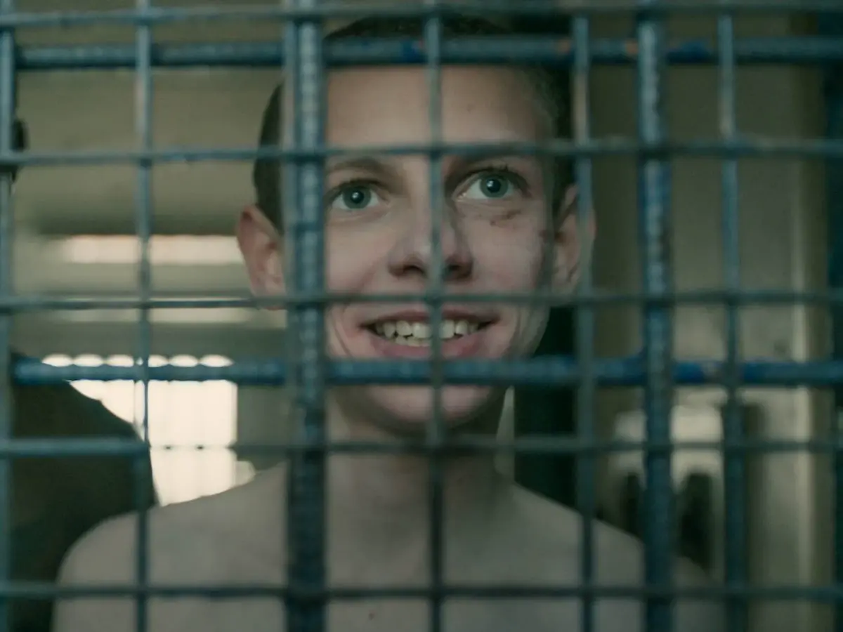 Guy Manster em cena da série Bad Boy