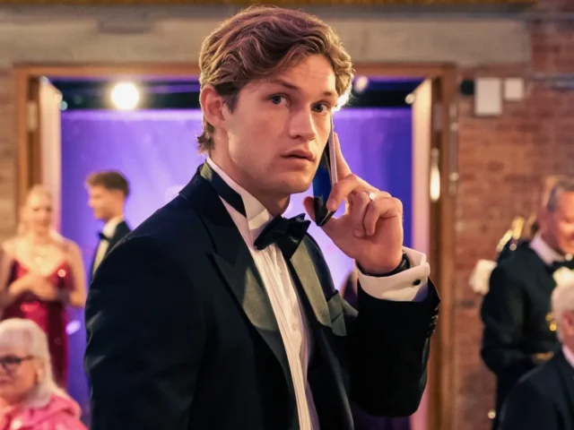 Damian Hardung na 2ª temporada de Maxton Hall