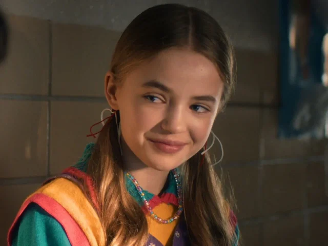 Nell Fisher na pele de Holly Wheeler em Stranger Things 5 Nell Fisher na pele de Holly Wheeler em Stranger Things 5