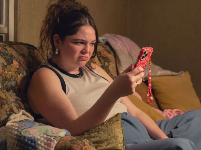 Megan Stalter em Too Much