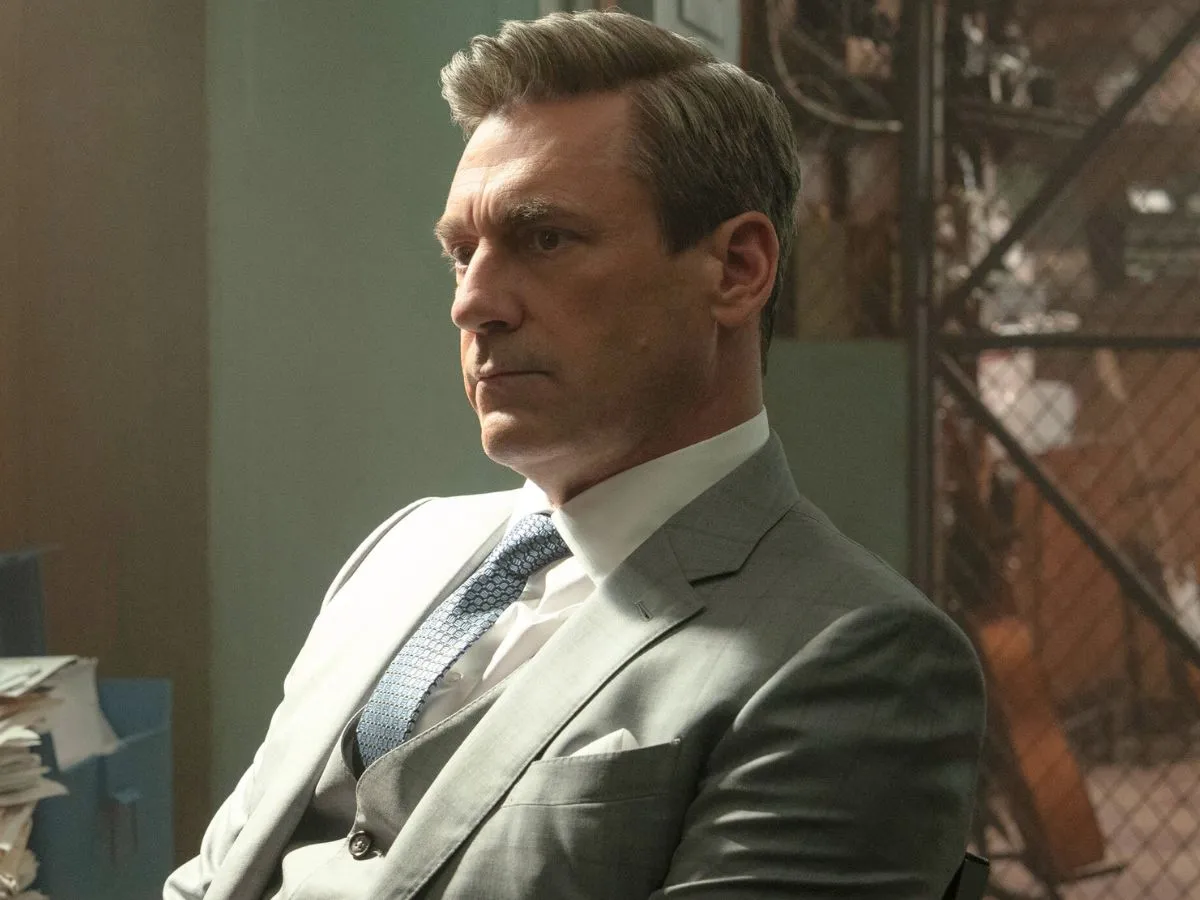 Jon Hamm na 2ª temporada de Seus Amigos e Vizinhos