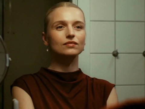 Clara Dessau na s&eacute;rie A Agente