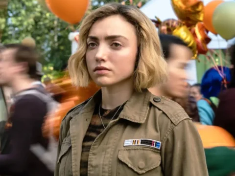 Peyton List em cena de Esp&iacute;ritos na Escola