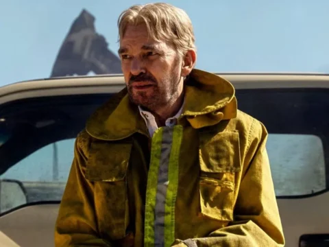 Billy Bob Thornton em cena de Landman