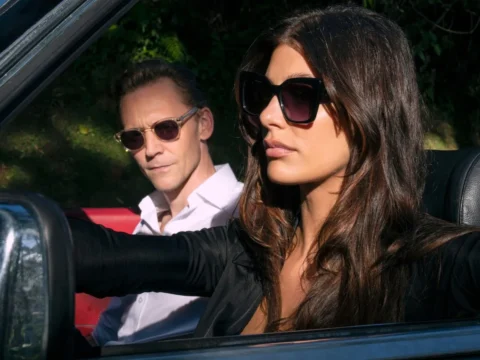 Tom Hiddleston e Camila Morrone em O Gerente da Noite 2