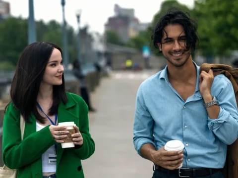 Dove Cameron com Avan Jogia em 56 Dias