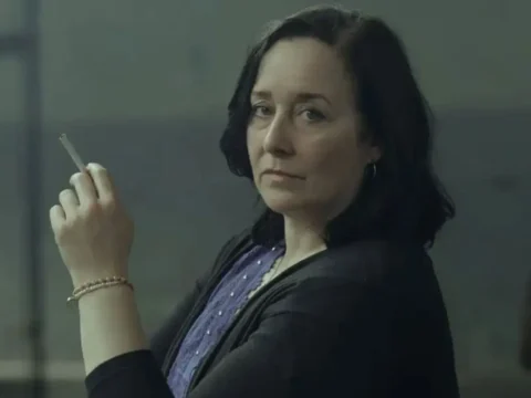 Ana Garibaldi em cena de Na Lama