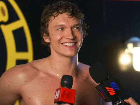Connor Storrie em cena de Rivalidade Ardente