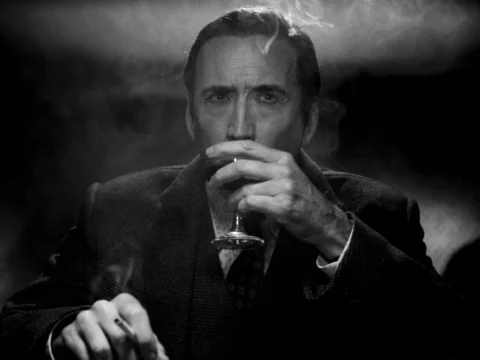 Nicolas Cage em cena de Spider-Noir