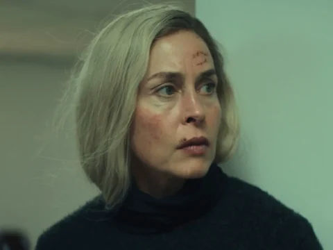 Susanne Wolff em cena de Unfamiliar
