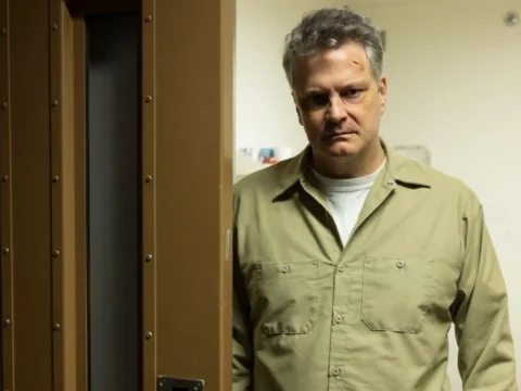 Colin Firth na miniss&eacute;rie A Escada