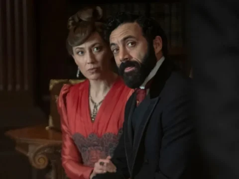 Carrie Coon com Morgan Spector em A Idade Dourada