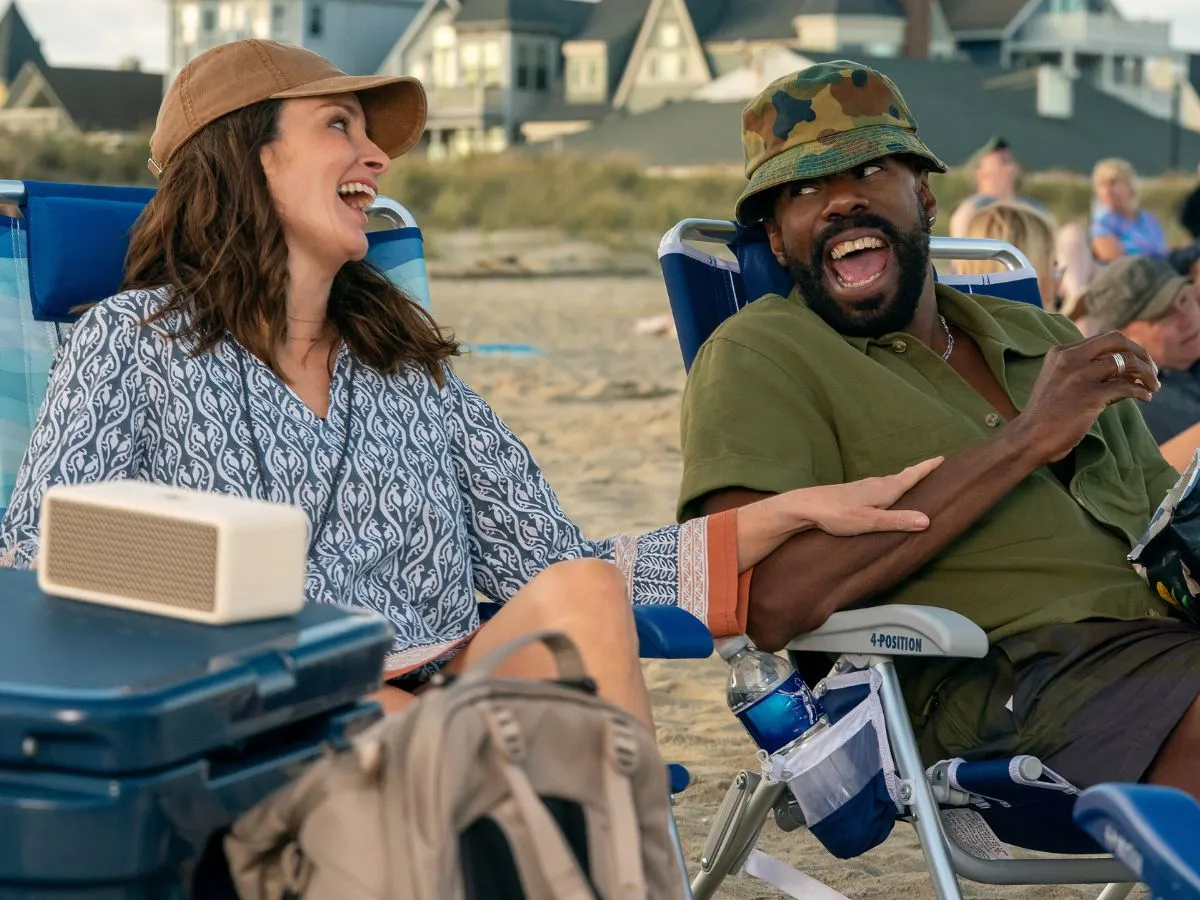 Tina Fey e Colman Domingo em As Quatro Estações do Ano 2