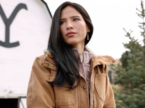 Kelsey Asbille em cena de Yellowstone