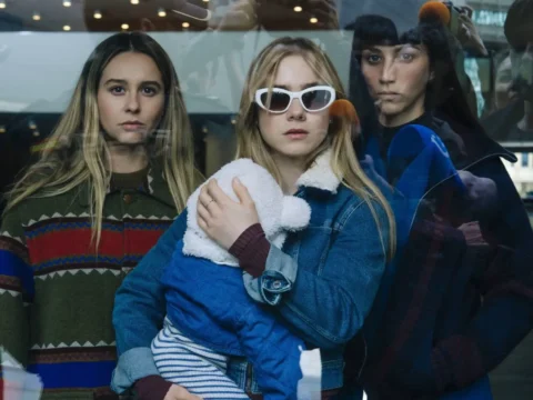 Paula Usero (&agrave; esq.), Clara Galle e Claudia Salas em Naquela Noite