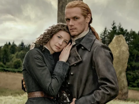 Caitriona Balfe com Sam Heughan em Outlander