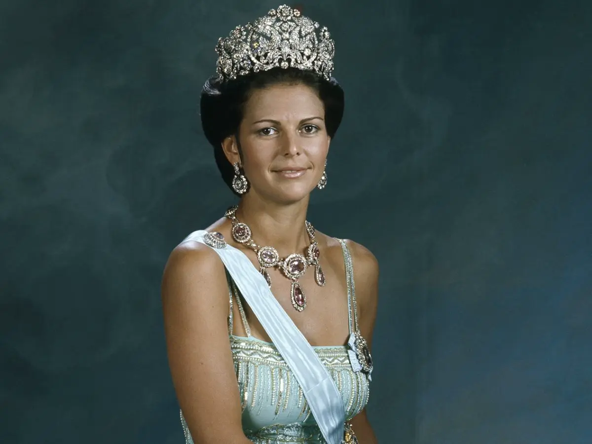 Rainha Sílvia em foto oficial de 1976