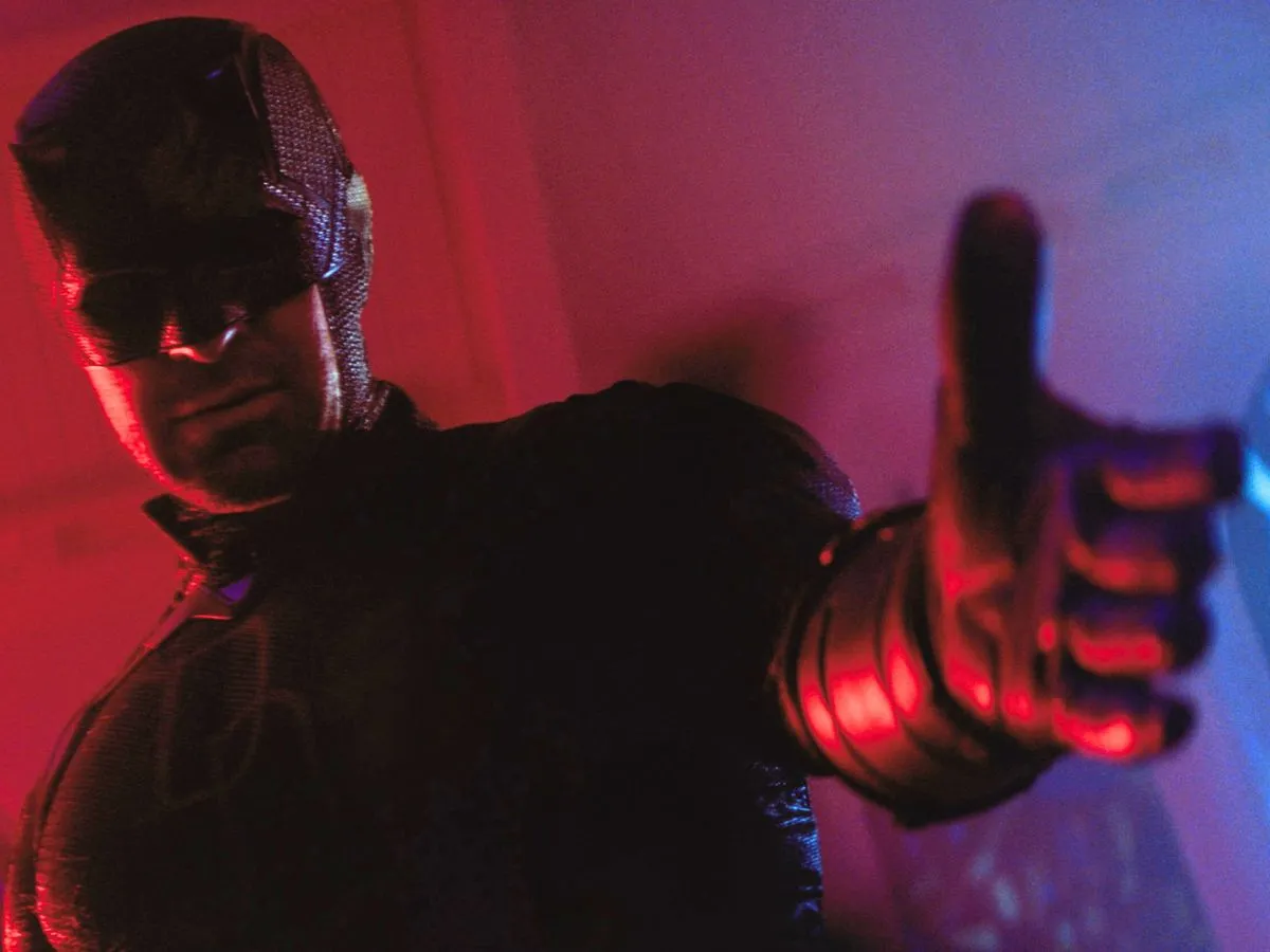 Charlie Cox em Demolidor: Renascido