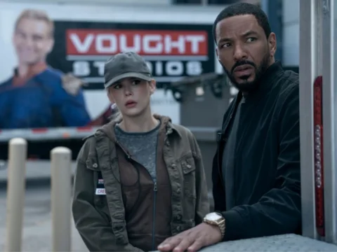 Erin Moriarty com Laz Alonso na 5&ordf; temporada de The Boys