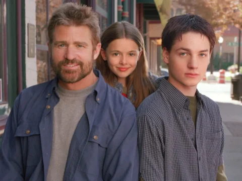 P&ocirc;ster da s&eacute;rie Everwood