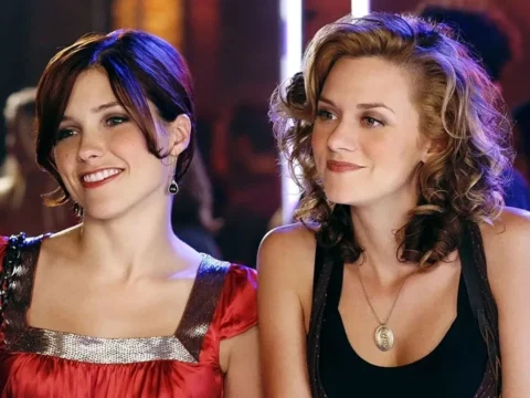 Sophia Bush (&agrave; esq.) e Hilarie Burton em Lances da Vida