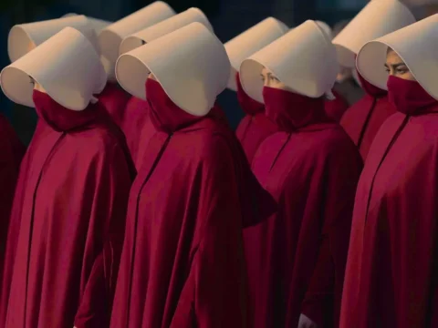 Cena da s&eacute;rie O Conto da Aia