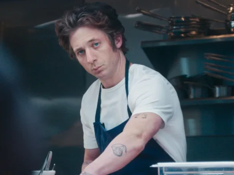 Jeremy Allen White em cena de O Urso Jeremy Allen White em cena de O Urso